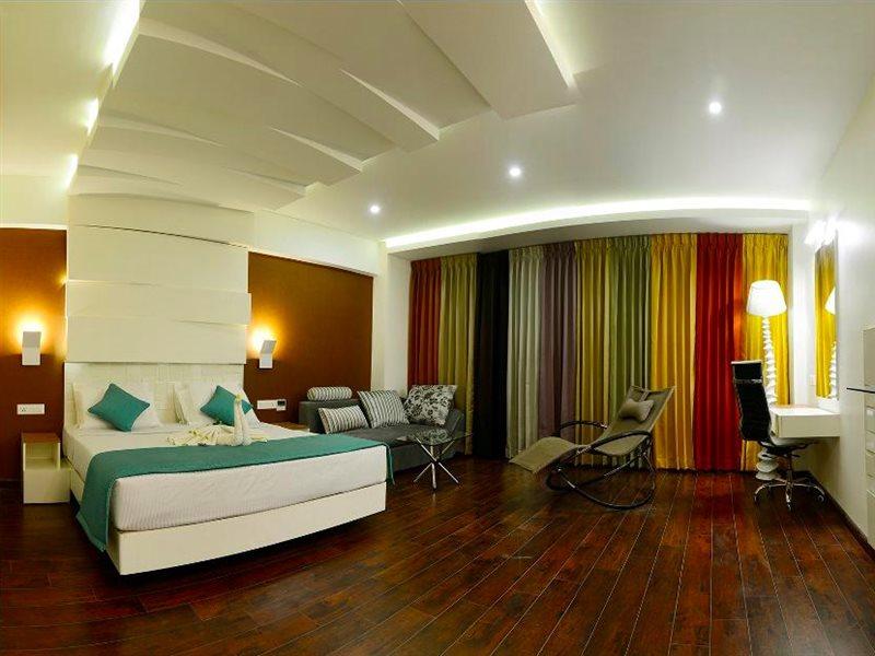 Hotel Vijay Elanza Kojambuttúr Kültér fotó
