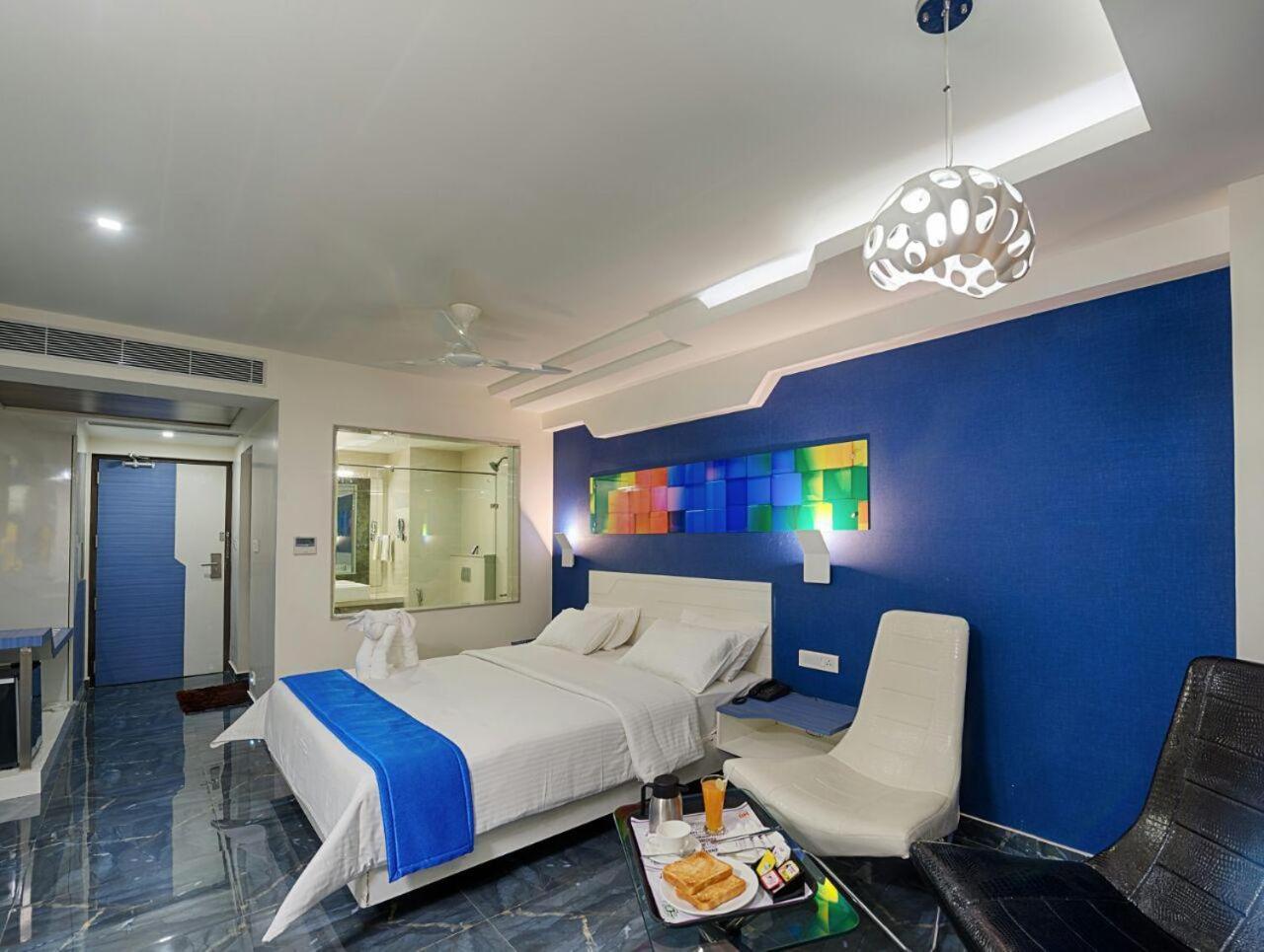 Hotel Vijay Elanza Kojambuttúr Kültér fotó
