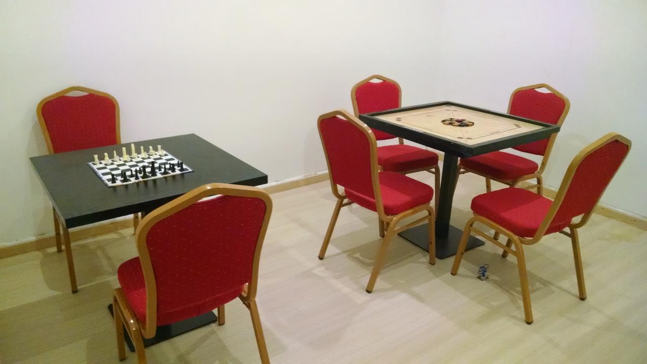 Hotel Vijay Elanza Kojambuttúr Kültér fotó