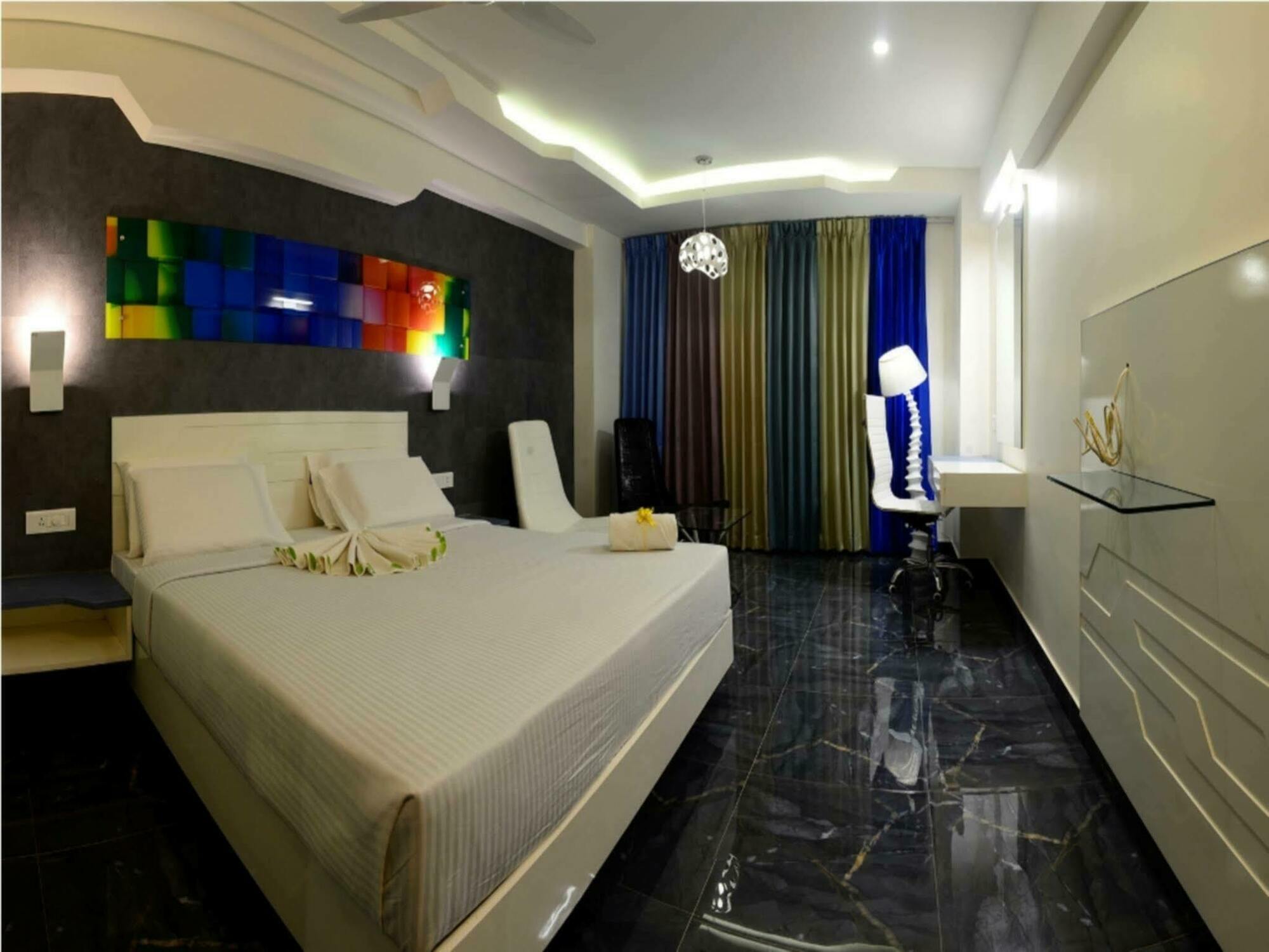 Hotel Vijay Elanza Kojambuttúr Kültér fotó